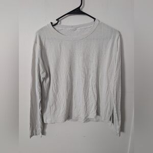 Lululemon Light Gray Athletic Women's Long‎ Sleeve Top